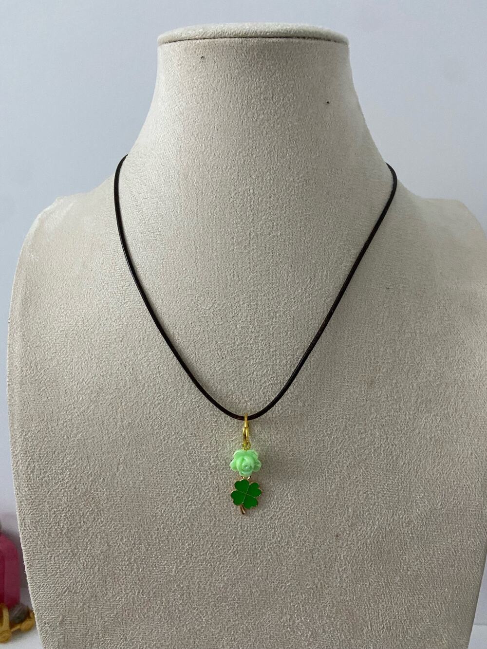shamrock pendant necklace
